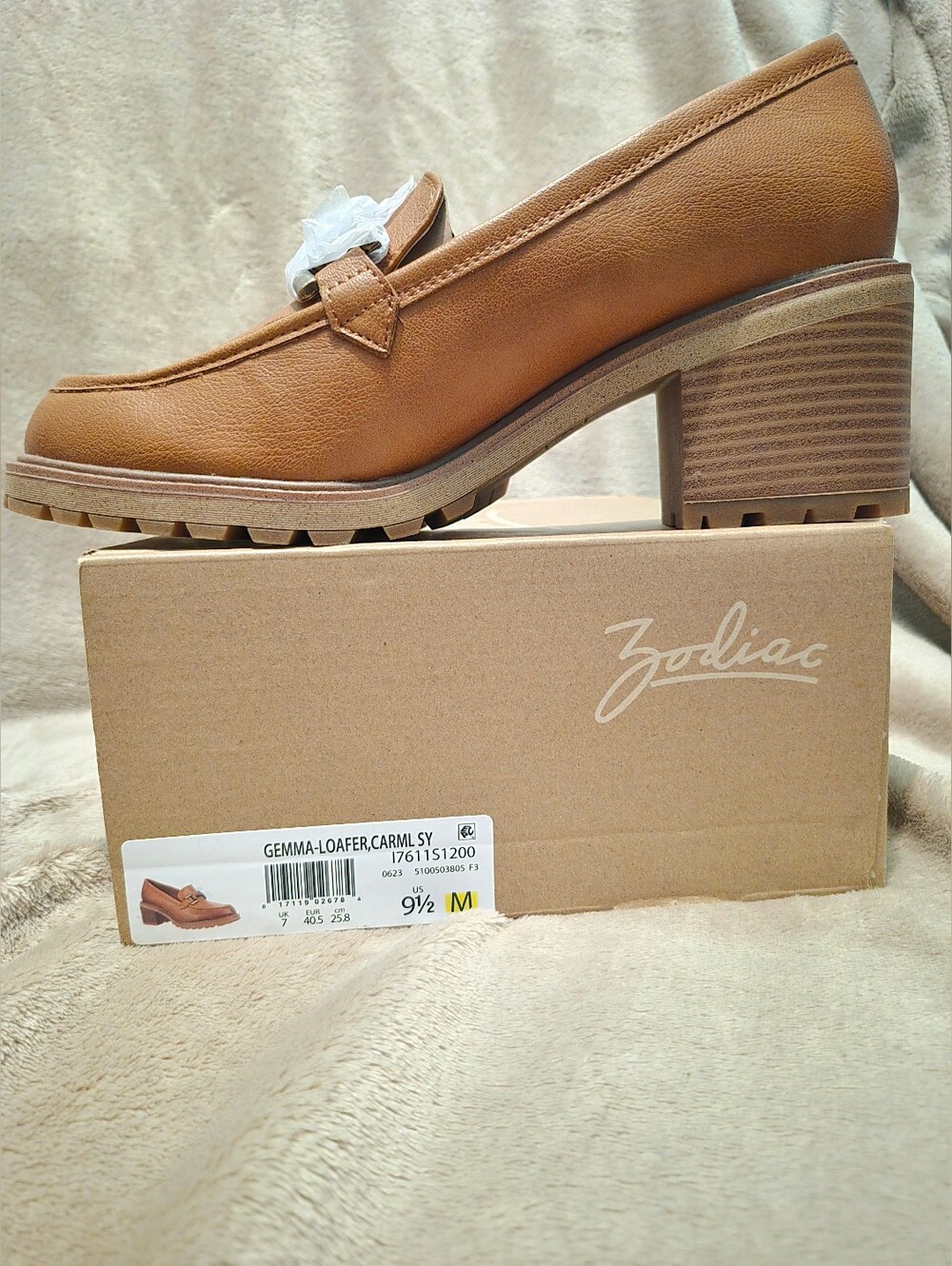 Zodiac Gemma Loafers Size 9.5 (AUTHENTIC LISTING)